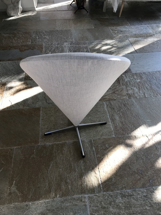 Image 1 of Vintage Cone Chair van Artifort 