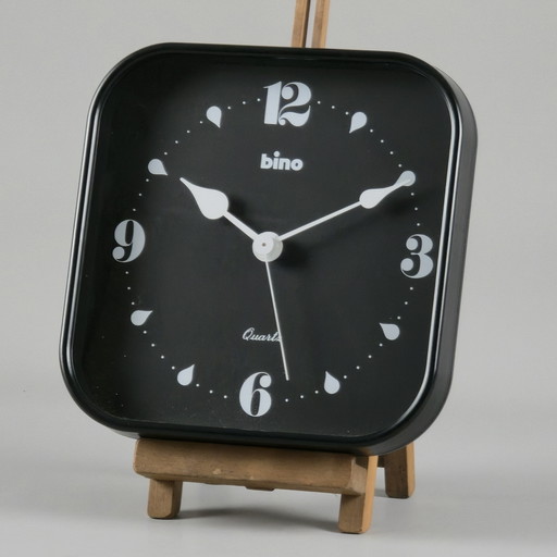 1986 Vintage BINO / LORENZ Quartz Black & White Plastic Wall Clock - Vintage Italian Modernist Home Decor.
