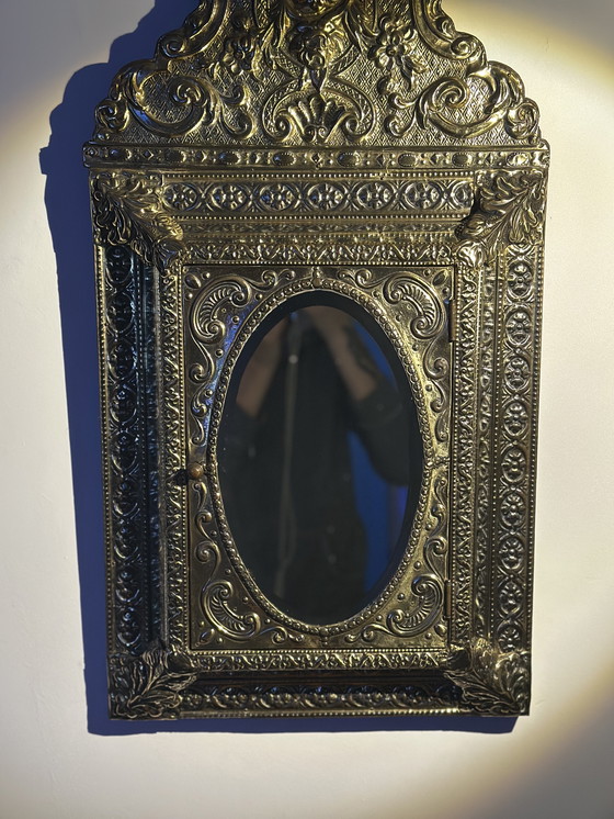 Image 1 of Old Dutch interior, beautiful antique mirror with key cabinet.