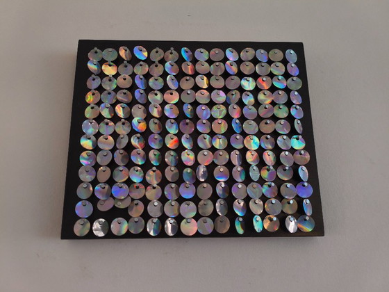 Image 1 of Mosaik aus Aluminiumdosen mit holografischem Effekt