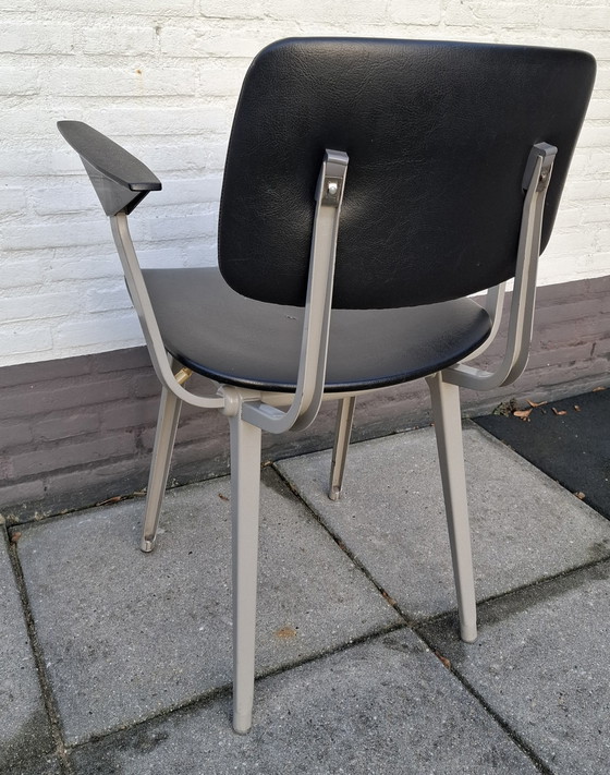 Image 1 of Friso Kramer. Sedia rivolta. Ahrend de Cirkel