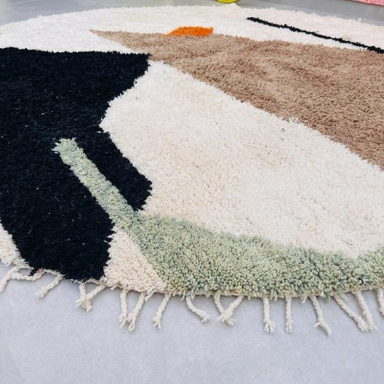 Moroccan Azilal Round Wool Rug 200/200cm – Rugs & carpets (photo 4 of 10)
