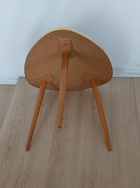 Image 1 of grande table d'appoint des années 1950