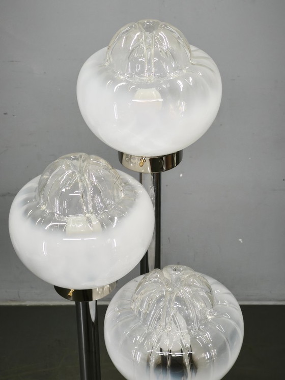 Italienische Stehleuchte aus Murano-Glas, Chrom und Marmor, dreiflammig, 1970er Jahre – Stehleuchten, Marble (photo 8 of 15)