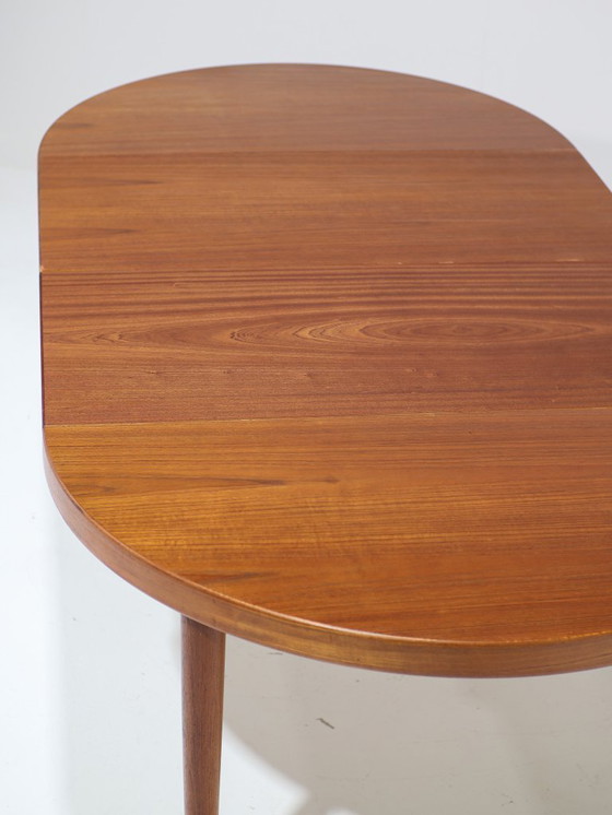 Image 1 of Extendable round dining table teak Danish vintage