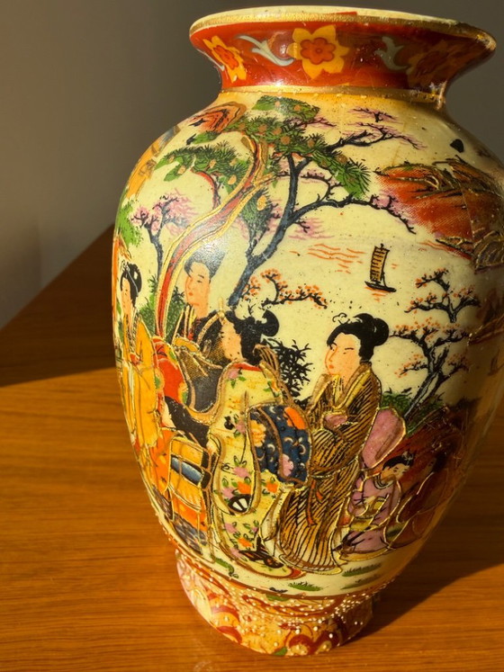Set di 4 vasi in porcellana stile Satsuma, dipinti a mano con decorazioni dorate, grandi 36 cm – Porcelain (photo 11 of 16)