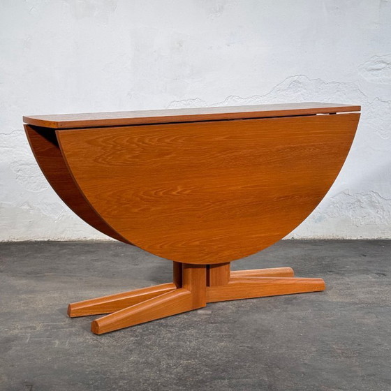 Image 1 of Drop Leaf Round Dining Table, 1960s