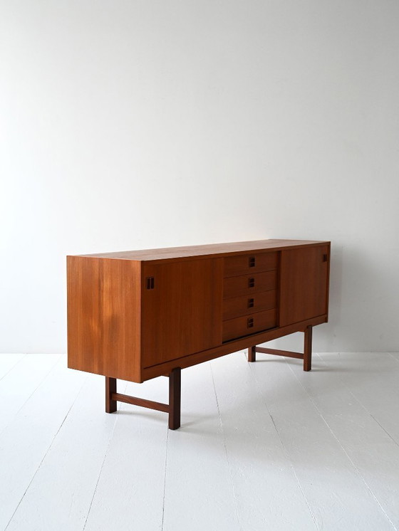 Image 1 of Scandinavisch teakhouten dressoir met lades uit de jaren 60