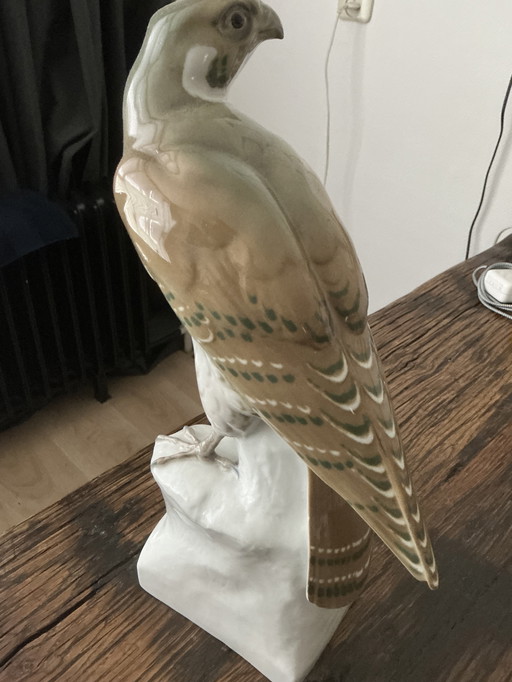 Falcon / sparrowhawk with mark and name Meise <<? Perfect figurine