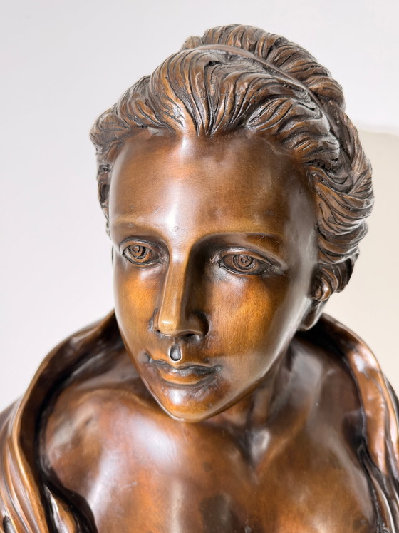 Bronzen buste van een dame – Beeldhouwkunst, Wood (photo 5 of 5)