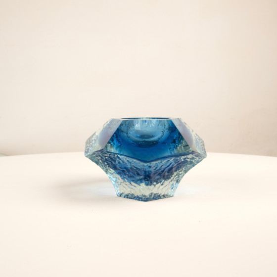 Sculptural submerged glass ashtray by Gianfranco Mandruzzato Murano 1970 – Table accessories (photo 15 of 21)