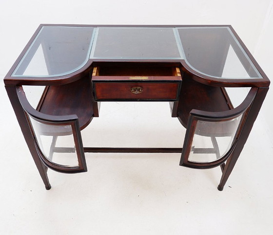 Image 1 of Konsole mit gebogenen Glastüren – Art-Deco-Stil