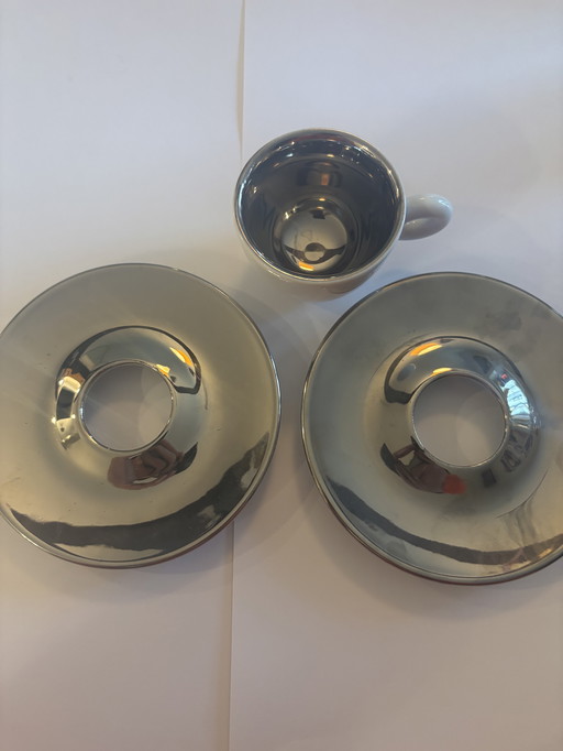 Collection Illy 2011, 1 kop 2 schotels