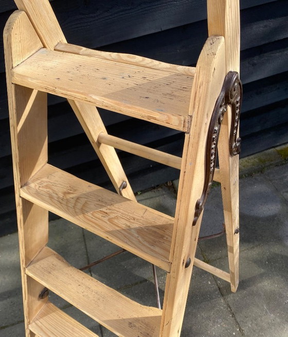 Image 1 of Vintage houten trap