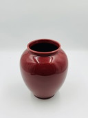 Vase vintage en céramique émaillée rouge bordeaux