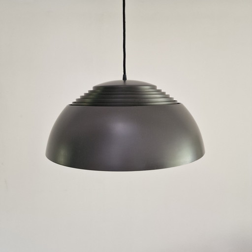 Lampe pendante vintage Louis Poulsen AJ Royal 500 - Gris/Anthracite - Ø 50 cm - Design Arne Jacobsen - Danemark