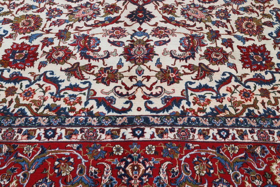 Image 1 of Persian carpet Isfahan 4.38 x 3.10 Oriental carpet fine No. 20292