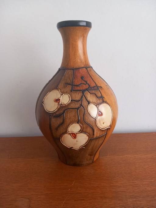 A SCULPTURAL PIECE OF DISTINCTION
Large Master Baluster Vase – 31 cm –