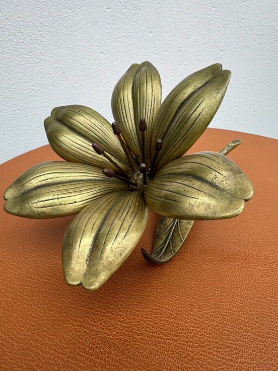 Posacenere a fiore in ottone massiccio anni '60, Oggetti decorativi, Dorato (foto 11 di 15)