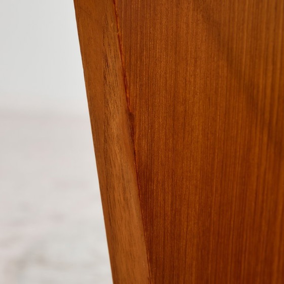 Image 1 of MK10985 Table basse en teck restaurée