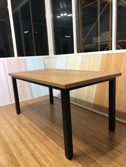 table de cuisine en bois