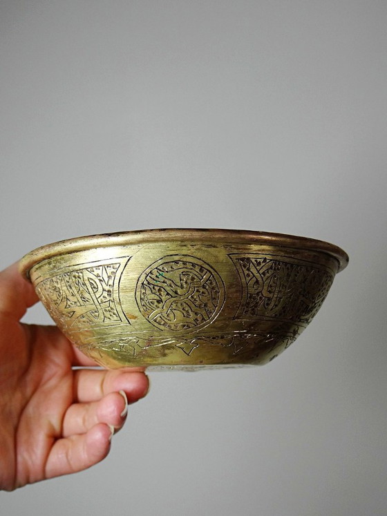 Image 1 of Set di 5 ciotole da hammam islamiche in rame incise a mano, inizio XX secolo.