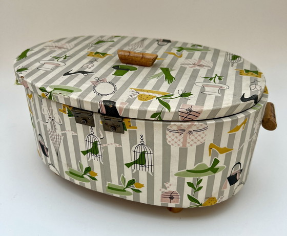 Image 1 of Scatola da cucito vintage / kit da cucito "Master" - anni '50/'60