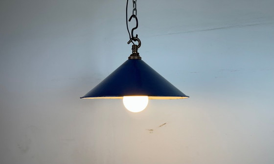 Image 1 of Lampada a sospensione industriale in smalto blu britannico, anni '50