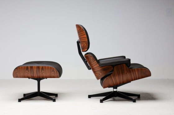Image 1 of Eames Lounge Chair XL – Santos Palisander and chocolate-colored leather