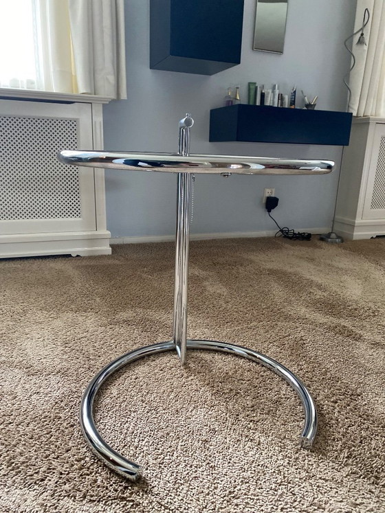 Image 1 of Mesa auxiliar Eileen Gray