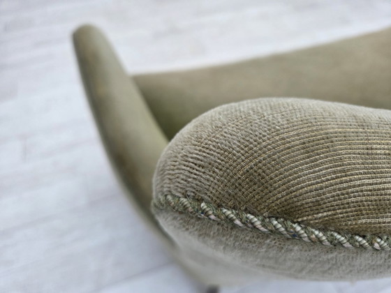 Image 1 of Sofá curvo danés de dos plazas, años 60, terciopelo, madera de haya.