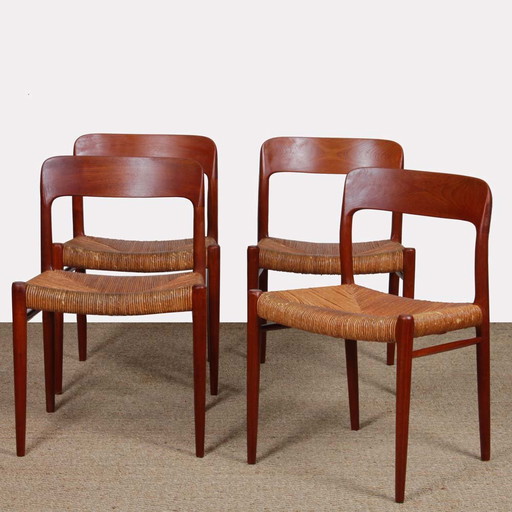Suite de 4 chaises par Niels Otto Moller en teck modèle 75, 1960