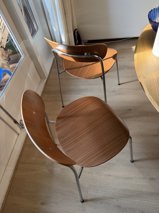 2x Sedia Pavilion AV1 di Anderssen & Voll per &Tradition – Sedie da pranzo, Chrome, Wood (photo 7 of 20)
