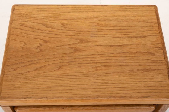 Vintage oak nesting tables by Van Den Berghe Pauvers, 1970s, set of 3 – Side tables, Wood, Mid Century Modern (photo 9 of 10)
