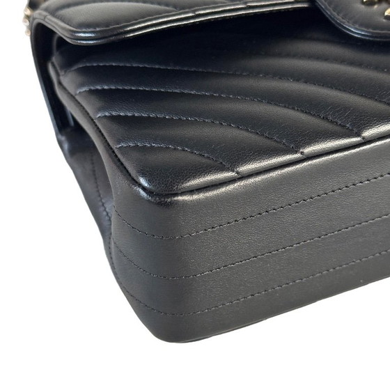 Chanel Classic Flap Small – Crossbody bags, Lambskin (photo 18 of 29)