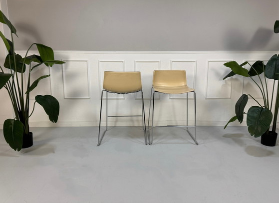 Image 1 of 2x Arper Catifa Barhocker Stuhl Leder Low Back Beige 76 cm Sitz