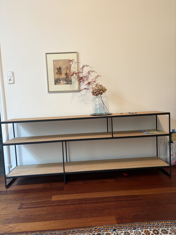 Image 1 of Bert Plantagie Luna side table
