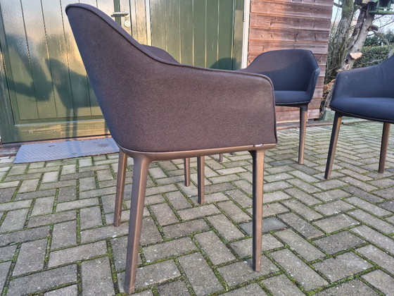 Image 1 of 12 chaises VITRA de Ronan et Erwan Bouroullec (coque souple)