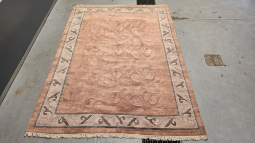 Handgeknüpfter orientalischer Wollteppich im modernen Nepal-Stil, zartrosa, 256 x 352 cm