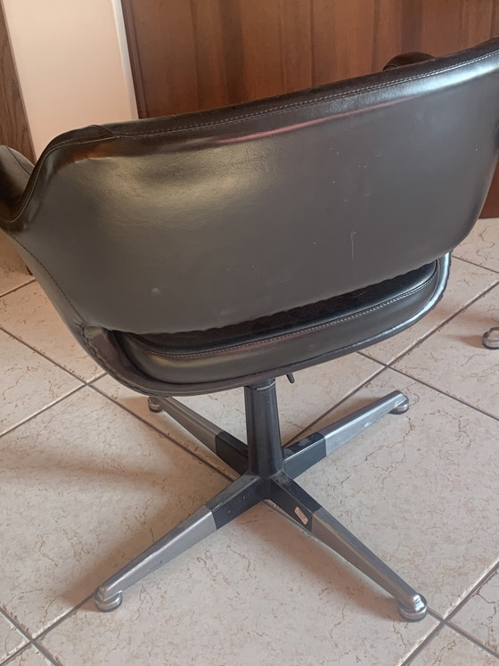 Image 1 of Pair of Executive Model 71 armchairs by Eero Saarinen (1950), an iconic Italian production licensed by Knoll.
