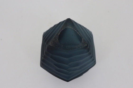 Image 1 of Modern design vase of matte blue glass – Geometric – 12 cm high