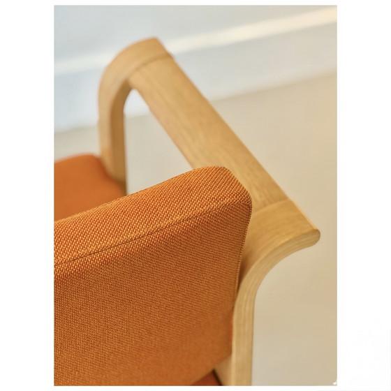 Image 1 of Juego de 2 sillas Magnus Olesen naranjas, Dinamarca, años 70 