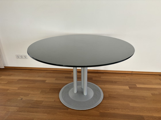 Image 1 of Leolux "Trias" designer dining table (Hugo de Ruiter) including custom-made glass top