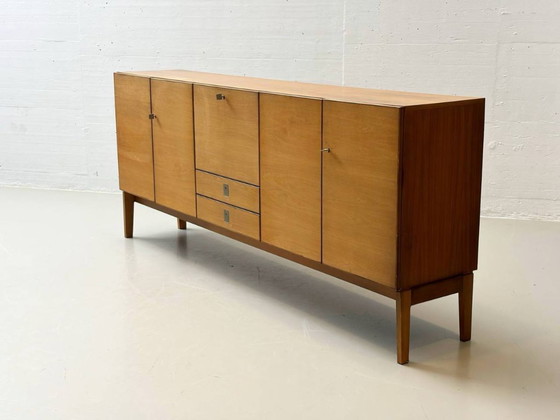 Image 1 of Dressoir uit het midden van de 20e eeuw met veel opbergruimte, gemaakt van beukenhout, jaren 60.