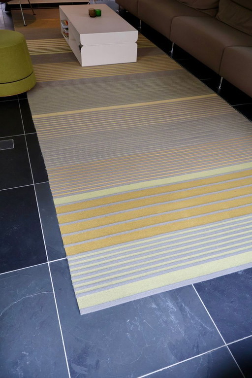 Tappeto Kinnasand su misura – modello Wave