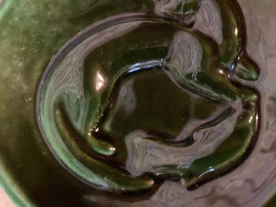 Image 1 of Schmuckschale oder Aschenbecher mit Otter- und Fischmotiv aus emailliertem Gusseisen, Finnland, 1960er Jahre