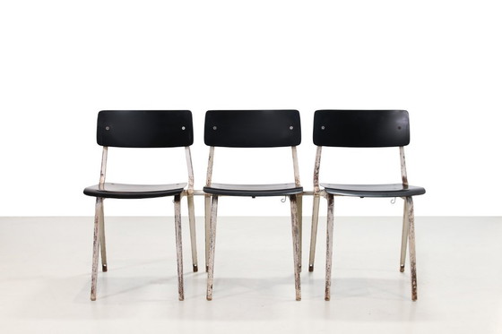 Image 1 of Ensemble de six rares chaises de théâtre Friso Kramer Revolt, 1953