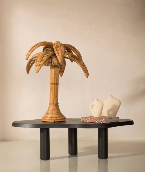 Image 1 of Lampada da tavolo in rattan con palma
