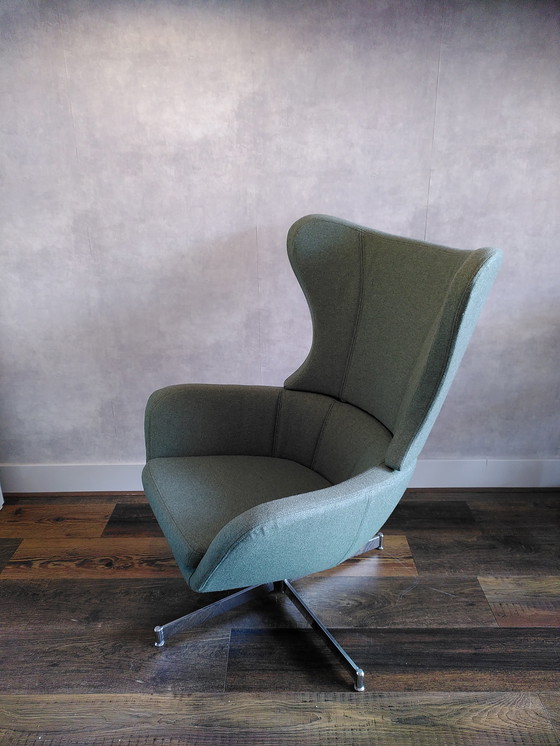 Image 1 of Poltrona con schienale alto Topform e poggiapiedi