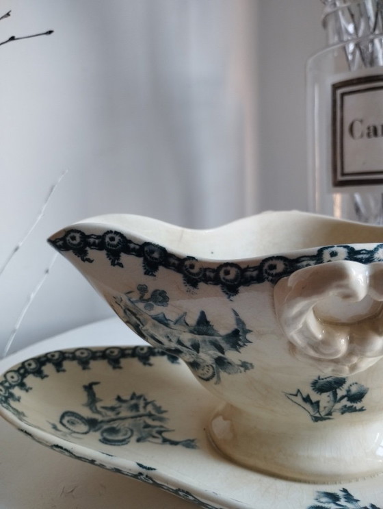 Image 1 of Large sauce boat on a stand, Gien ironstone "Thistles"